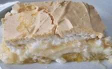 Torta de Banana com Creme e Suspiro