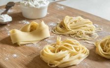 Massa de Macarrão Caseira Simples de Fazer