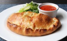 Calzone Recheado Fácil de Fazer