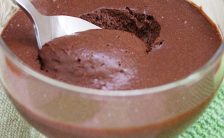 Mousse de Chocolate com Leite Condensado