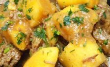 Carne de Panela com Mandioca