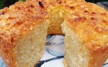 Bolo de Mandioca Crua