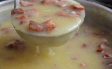 Caldo de Mandioca com Bacon