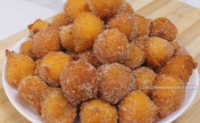 Bolinho de Chuva de Cenoura Simples e Fácil