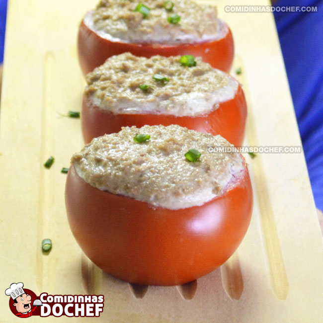Tomate Recheado com Cream Cheese